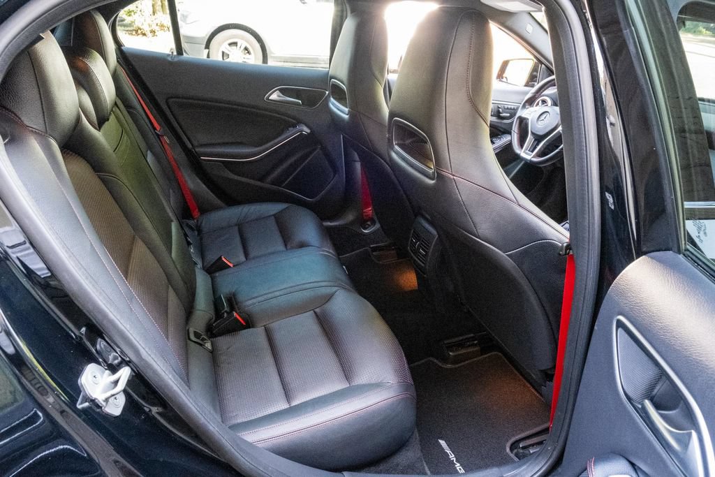 Used 2015 Mercedes-Benz GLA 45 AMG 4MATIC image 31