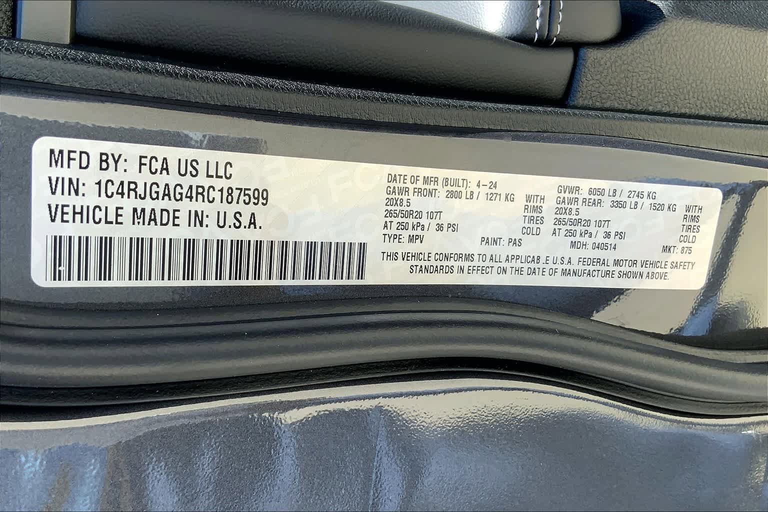 Used 2024 Jeep Grand Cherokee Altitude RWD image 18