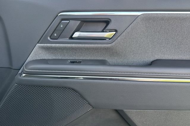 New 2026 GMC Sierra EV Elevation w/ LPO, Elevation Dark Package image 19