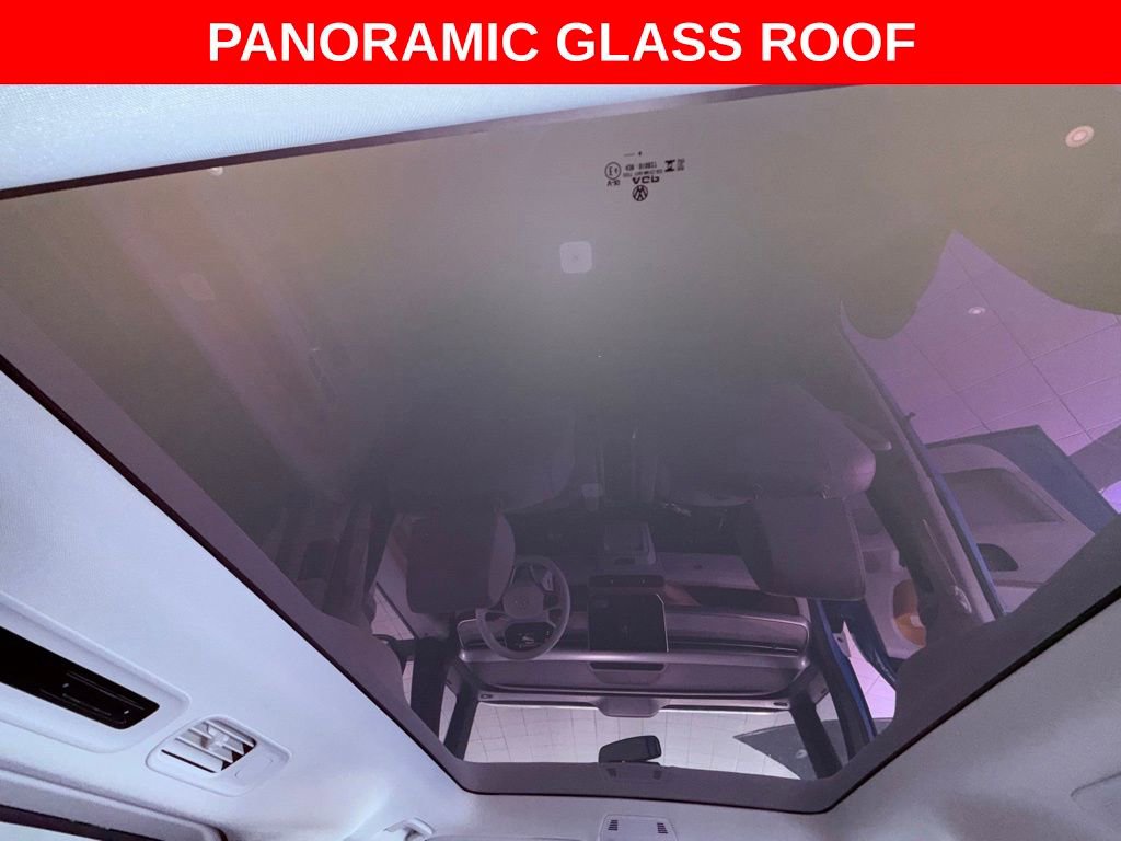 Used 2025 Volkswagen ID. Buzz 1st Edition image 8