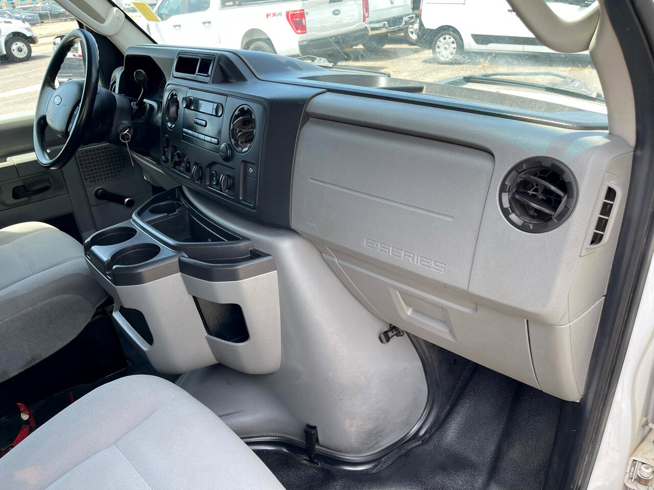 Used 2013 Ford E-350 and Econoline 350 XL image 18