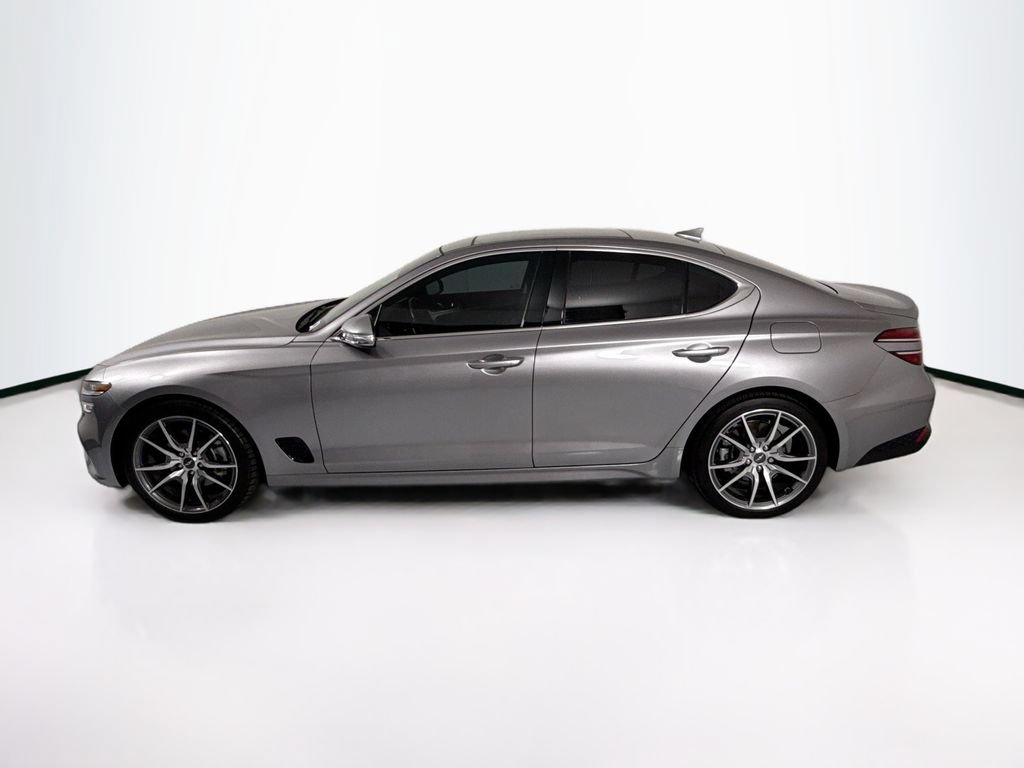 Used 2022 Genesis G70 2.0T w/ Prestige Package RWD image 8