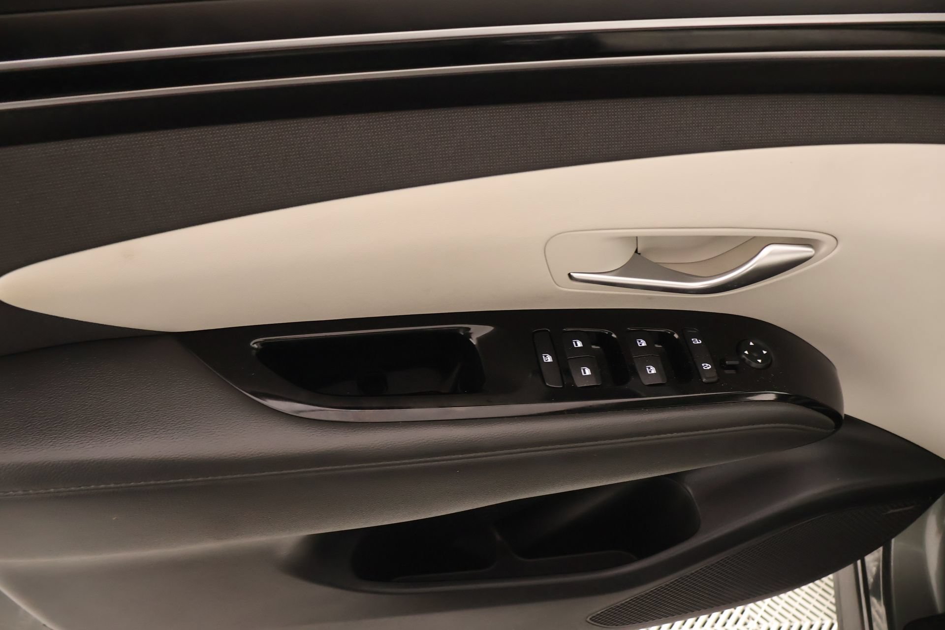 Used 2022 Hyundai Tucson Limited FWD image 17