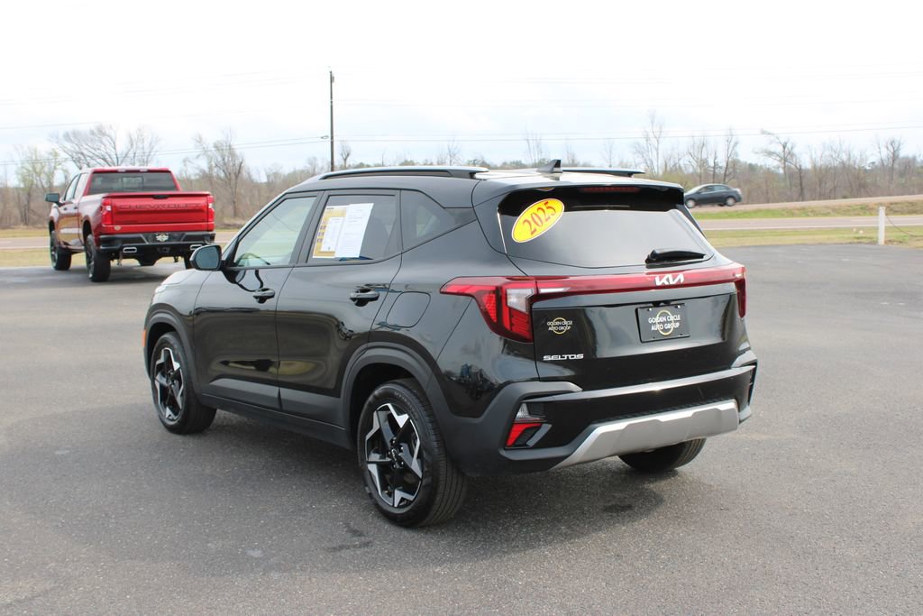 Used 2025 Kia Seltos S image 7