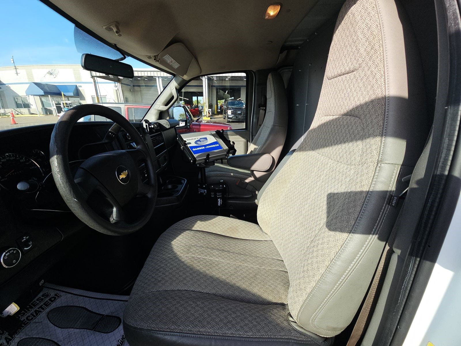 Used 2021 Chevrolet Express 2500 RWD image 11