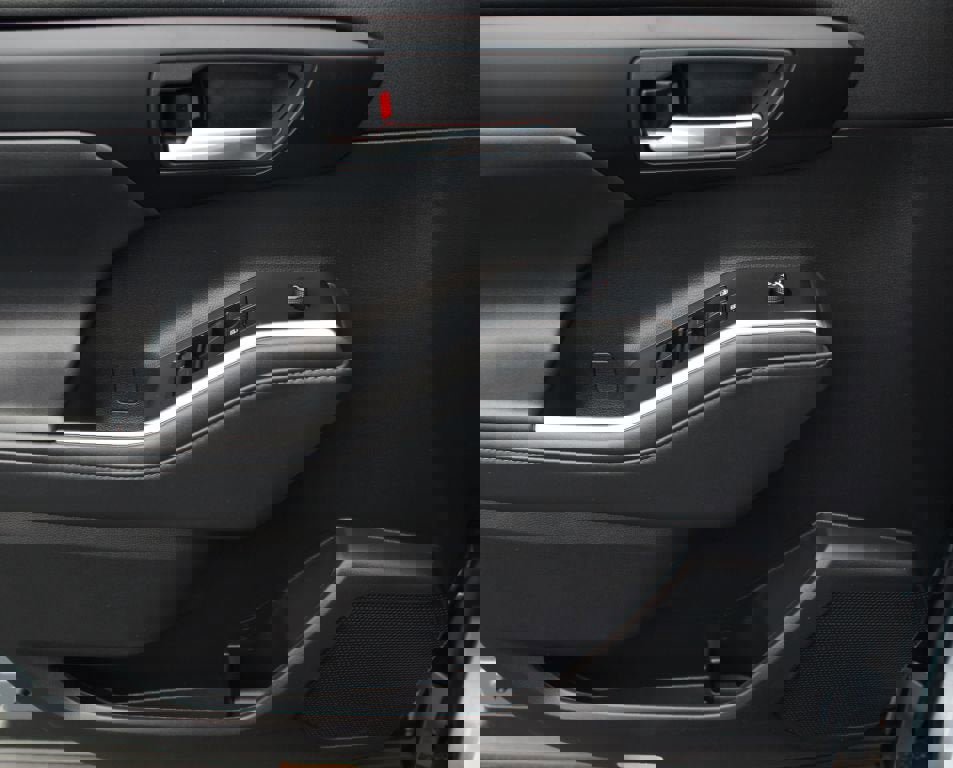 Used 2022 Toyota Highlander XLE image 29