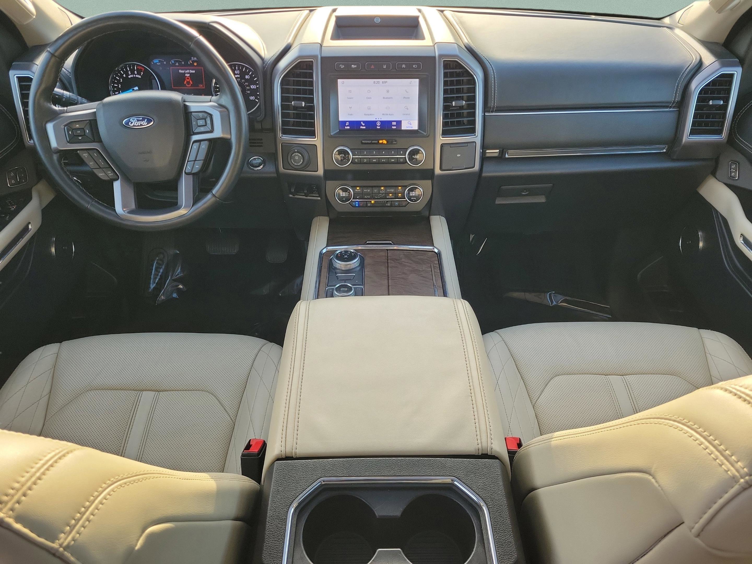 Used 2020 Ford Expedition Platinum image 18