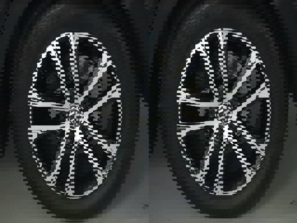 Certified 2023 Volkswagen Jetta Sport image 38