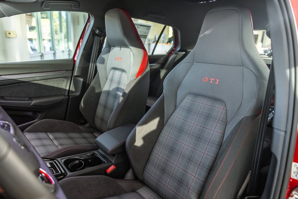 New 2026 Volkswagen GTI S image 7