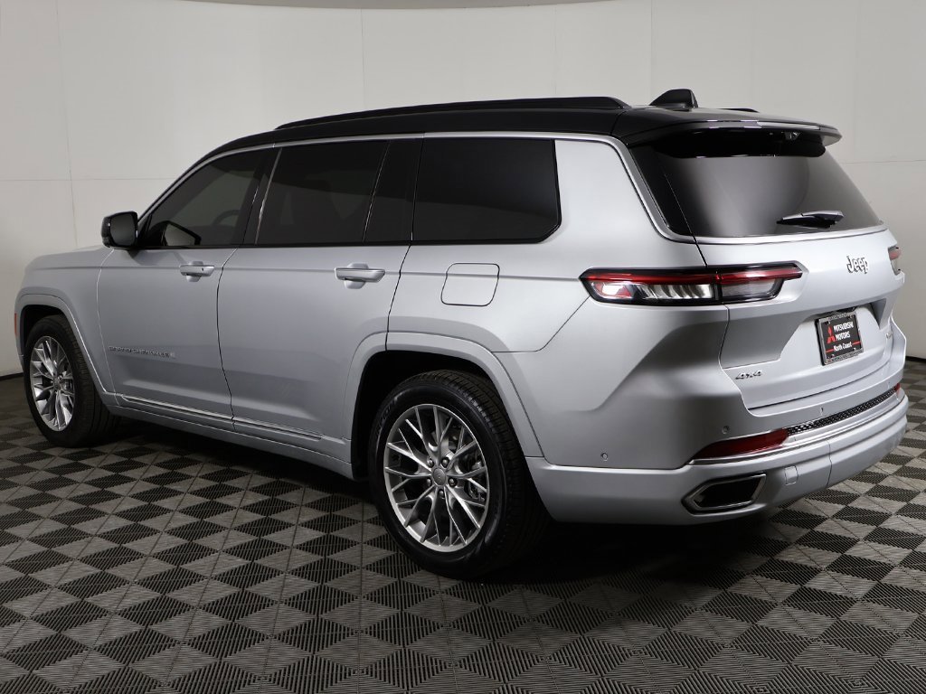 Used 2024 Jeep Grand Cherokee L Summit w/ Advanced Protech Group IV image 19