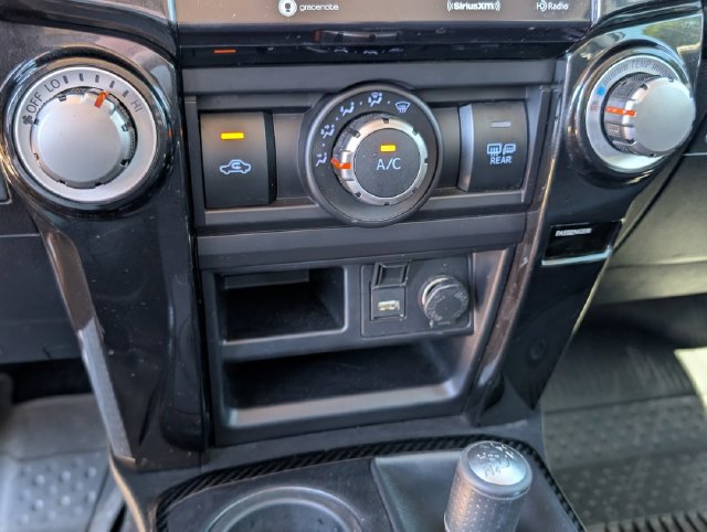 Used 2020 Toyota 4Runner Venture AWD/4WD image 30