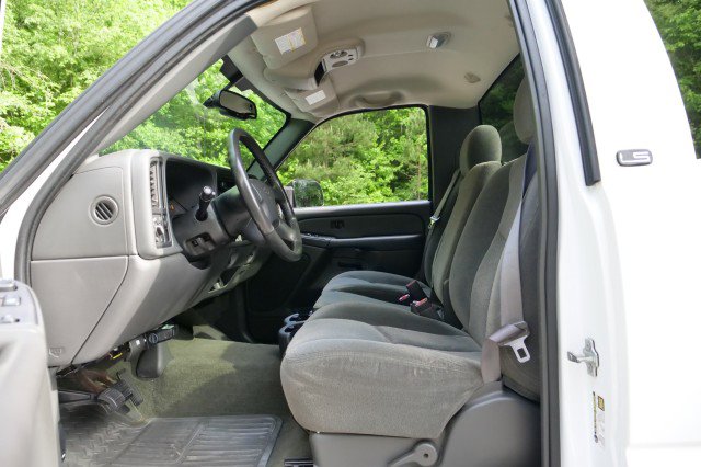 Used 2004 Chevrolet Silverado 2500 LS RWD image 19