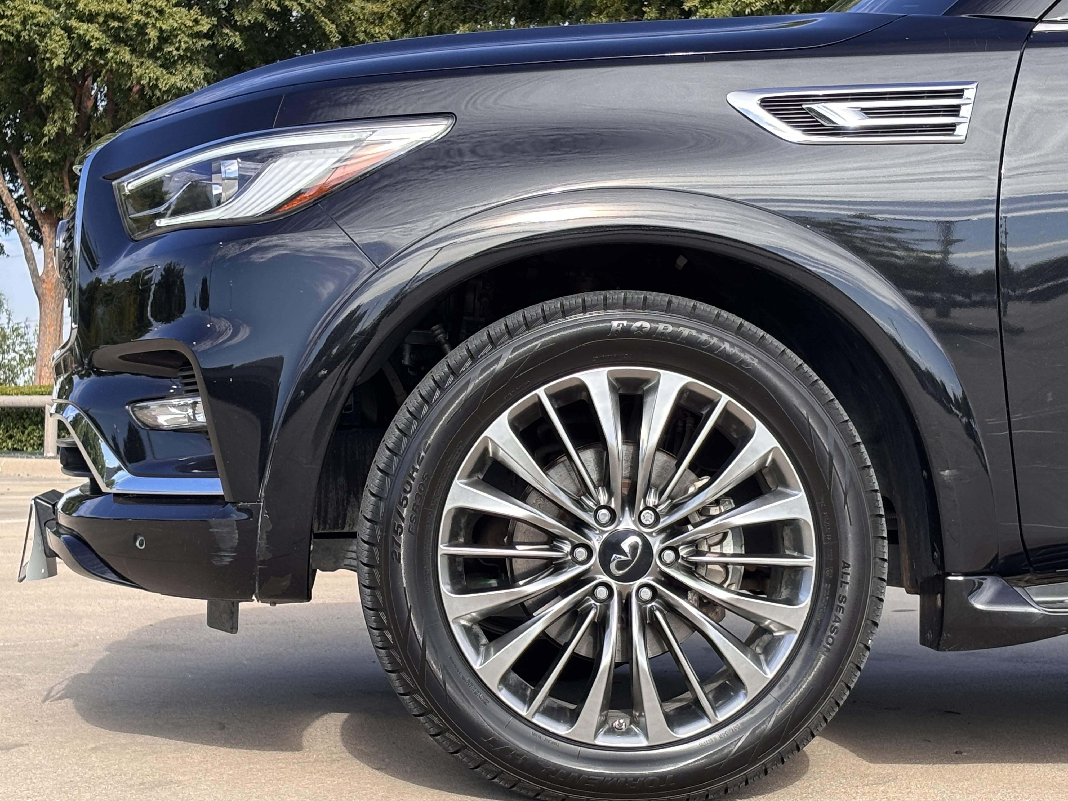 Used 2021 INFINITI QX80 Sensory w/ Cargo Package AWD/4WD image 10