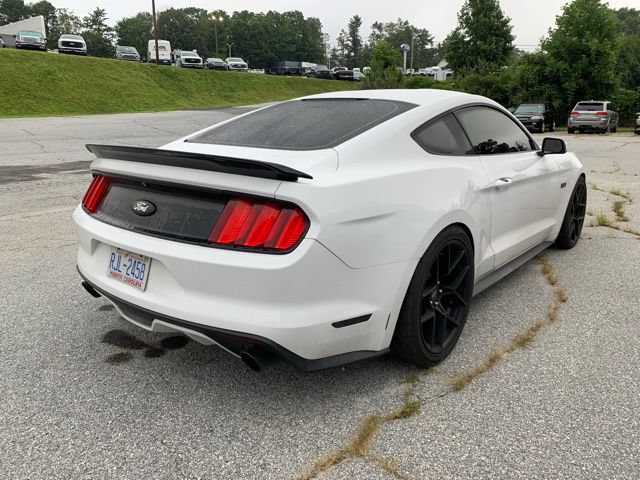 Used 2015 Ford Mustang GT RWD image 8