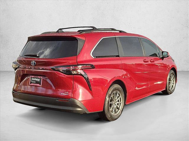 Used 2023 Toyota Sienna LE FWD image 5