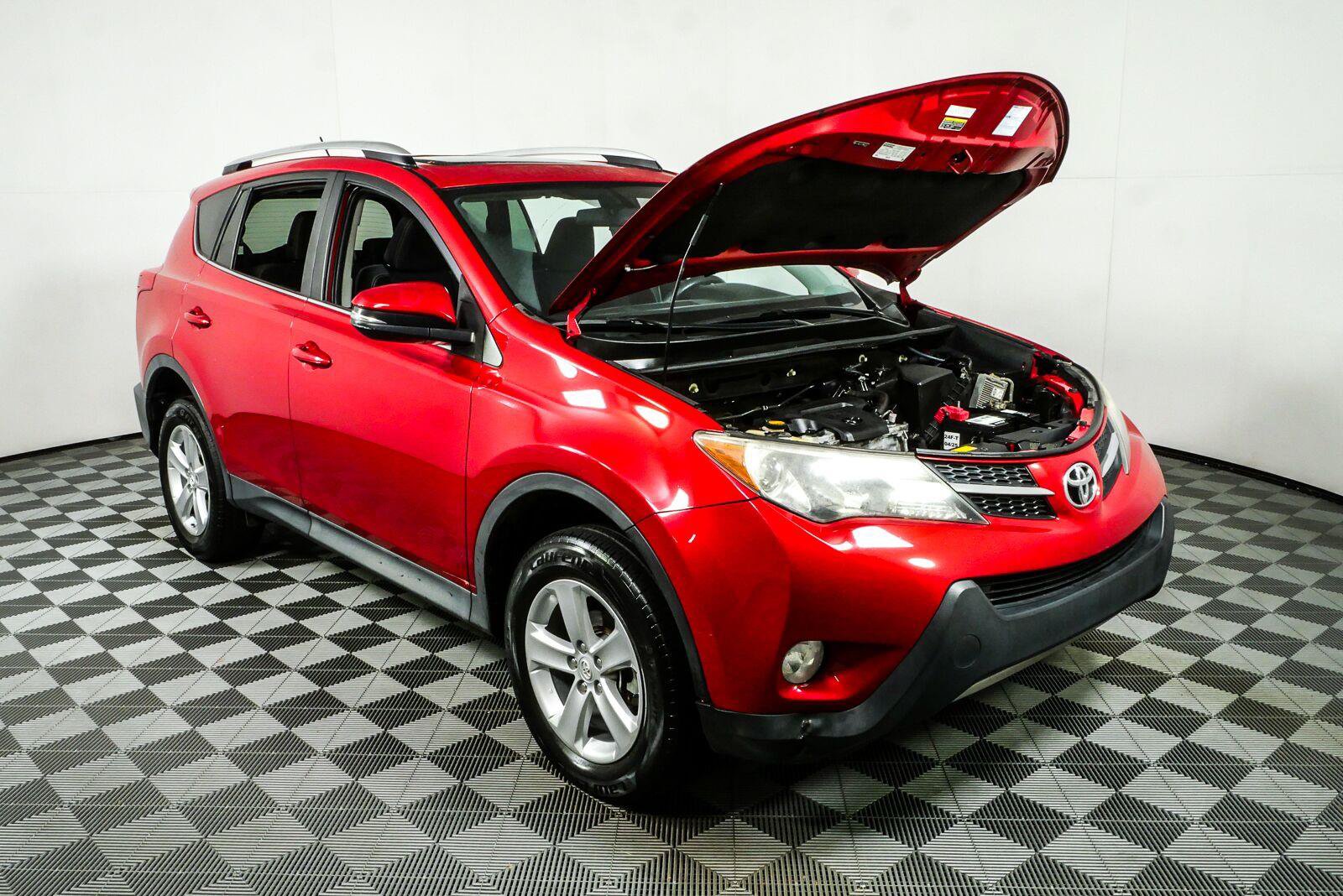 Used 2013 Toyota RAV4 XLE FWD image 31