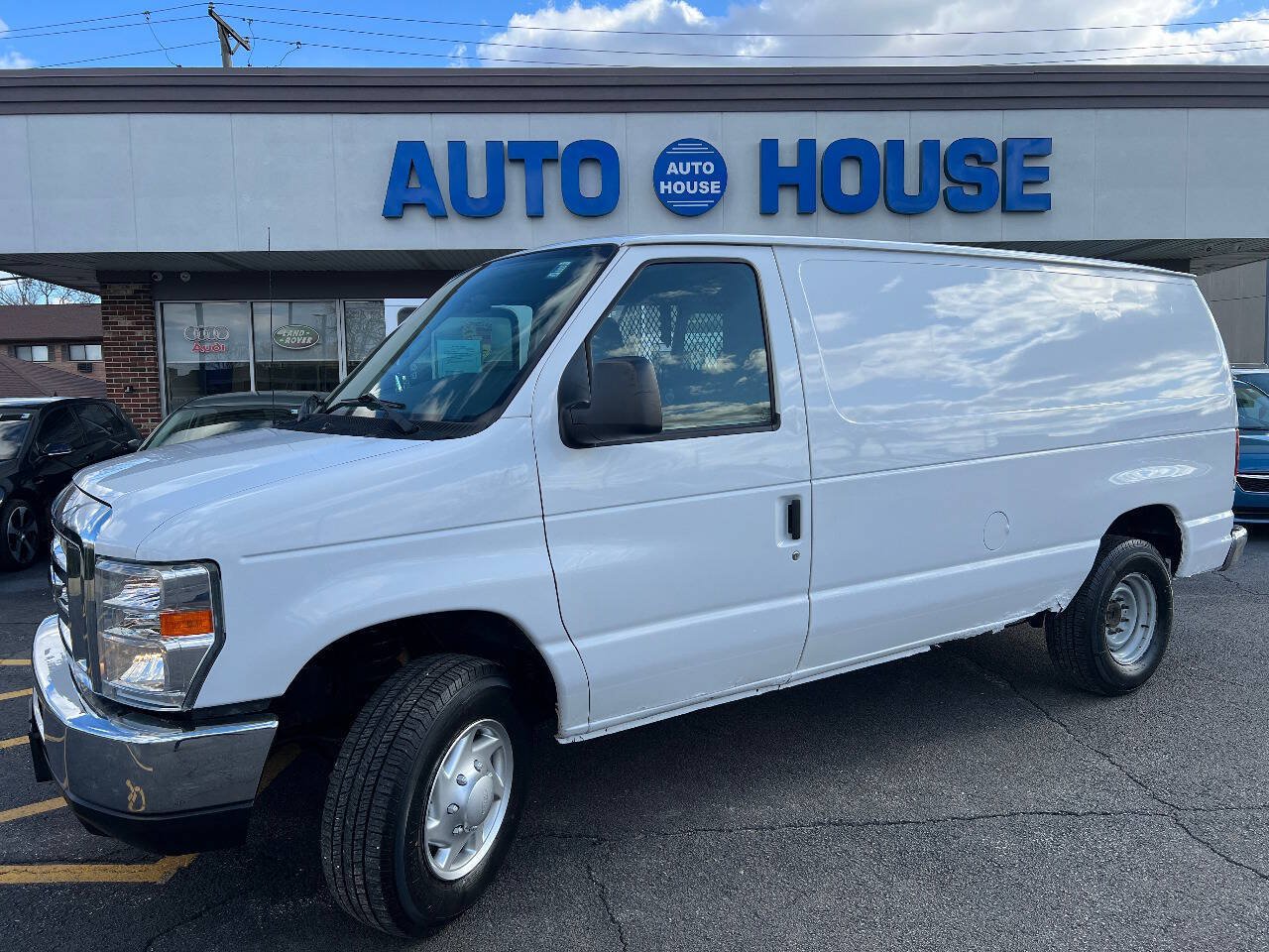 Used 2013 Ford E-250 and Econoline 250 w/ Commercial Cargo Van Pkg RWD image 1