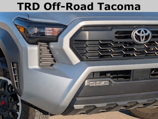 Used 2024 Toyota Tacoma TRD Off-Road image 3