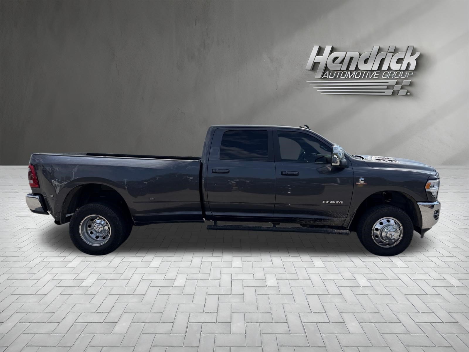 Used 2023 RAM 3500 Laramie AWD/4WD image 10