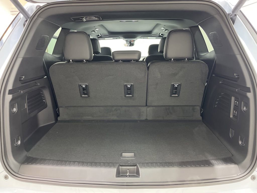 New 2026 Buick Enclave Avenir w/ Super Cruise Package image 25