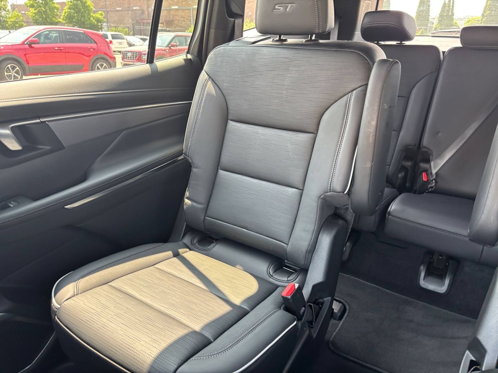 Used 2026 Buick Enclave Sport Touring AWD/4WD image 41