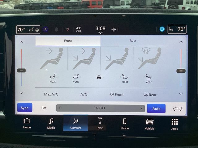 New 2026 Chrysler Pacifica Limited image 18