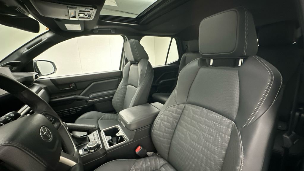 Certified 2025 Toyota 4Runner TRD Sport Premium AWD/4WD image 9