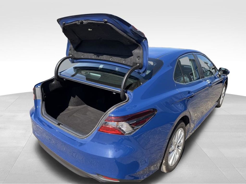 Used 2023 Toyota Camry LE FWD image 25