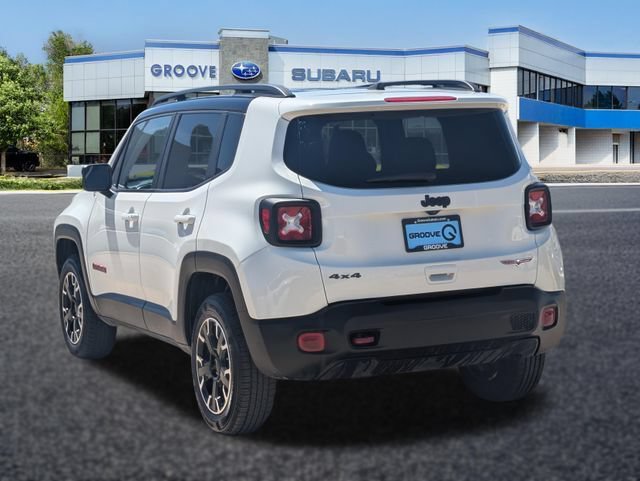 Used 2023 Jeep Renegade Trailhawk AWD/4WD image 3