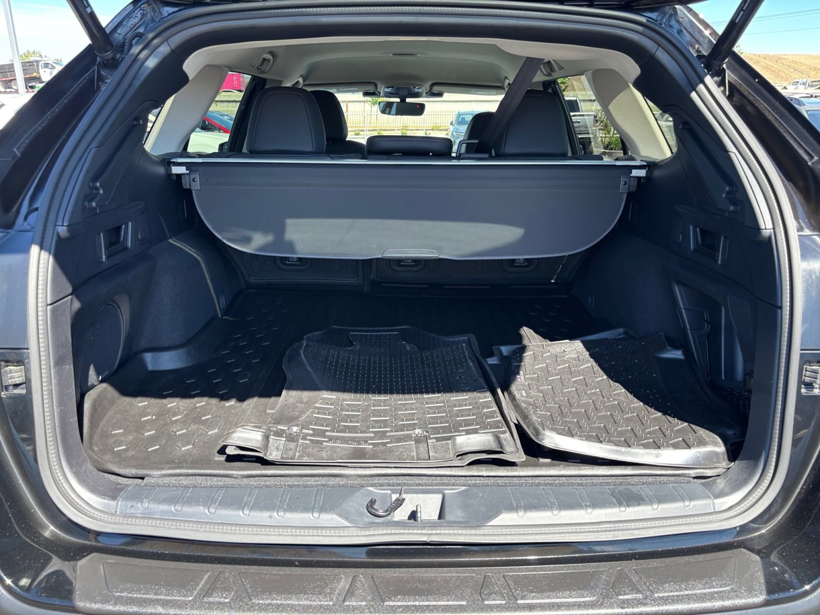 Used 2023 Subaru Outback Limited w/ Popular Package #2 AWD/4WD image 19