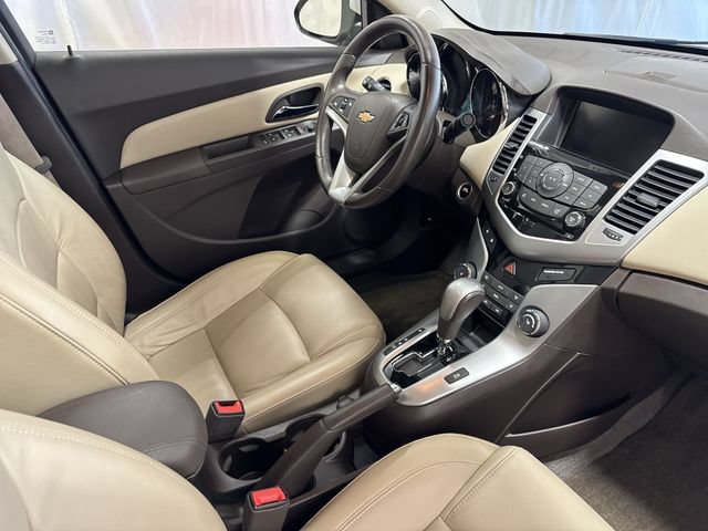 Used 2013 Chevrolet Cruze LTZ FWD image 28