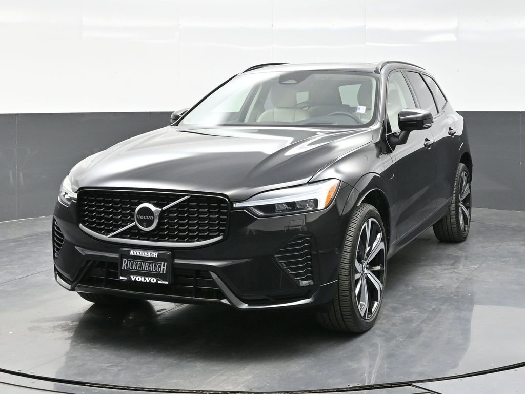 Used 2025 Volvo XC60 T8 Ultra w/ Protection Package Premier image 2