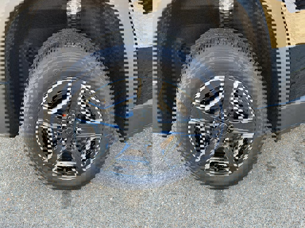 New 2026 Jeep Cherokee Laredo image 9