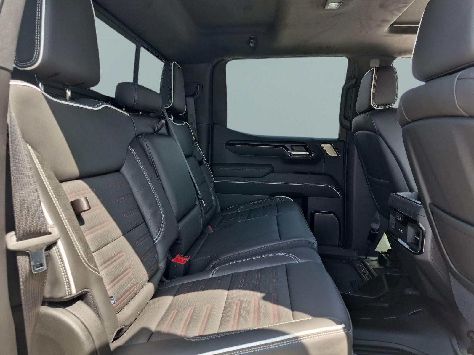 New 2026 GMC Sierra 1500 AT4X w/ LPO, Black Badging Package AWD/4WD image 27