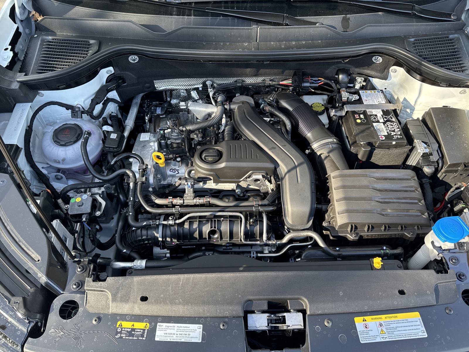 Certified 2025 Volkswagen Taos SE image 53