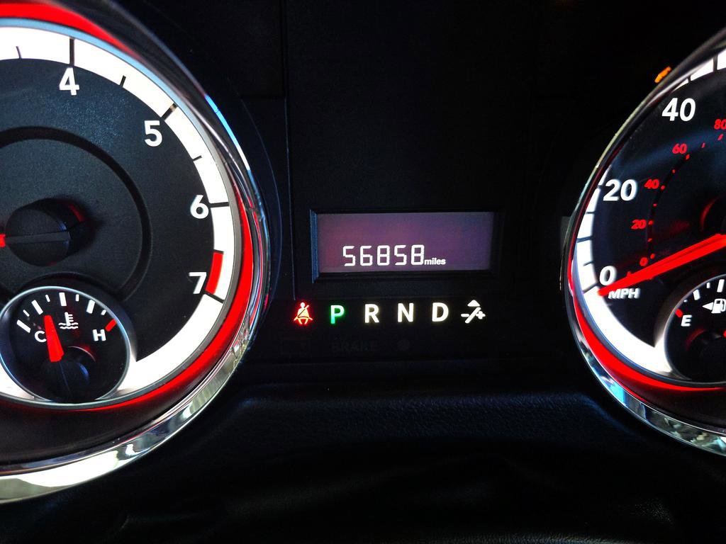 Used 2018 Dodge Grand Caravan SE w/ UConnect Hands-Free Group image 18