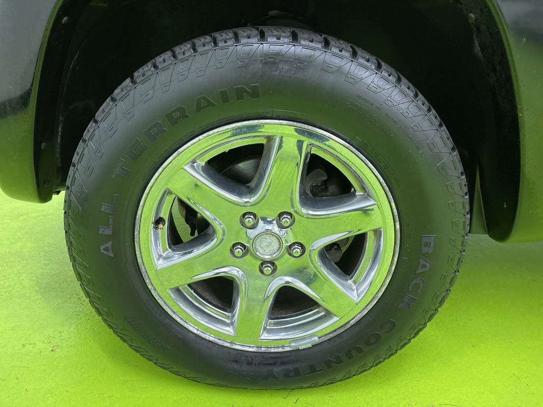 Used 2003 Jeep Liberty Limited image 15