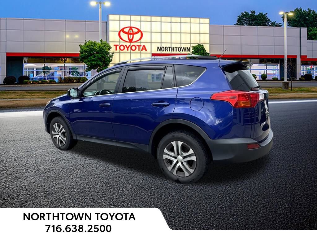 Used 2014 Toyota RAV4 LE AWD/4WD image 3