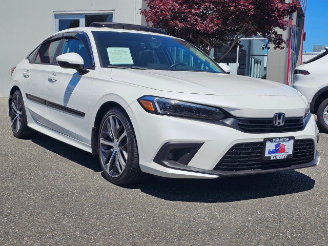 Used 2022 Honda Civic Touring image 1