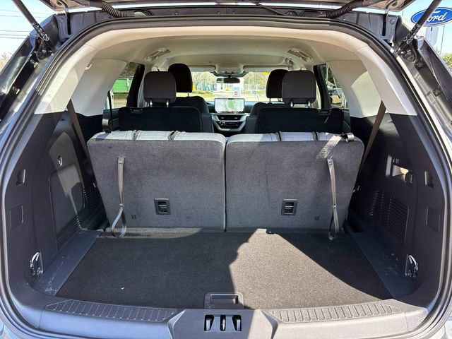 Used 2026 Ford Explorer Active image 14
