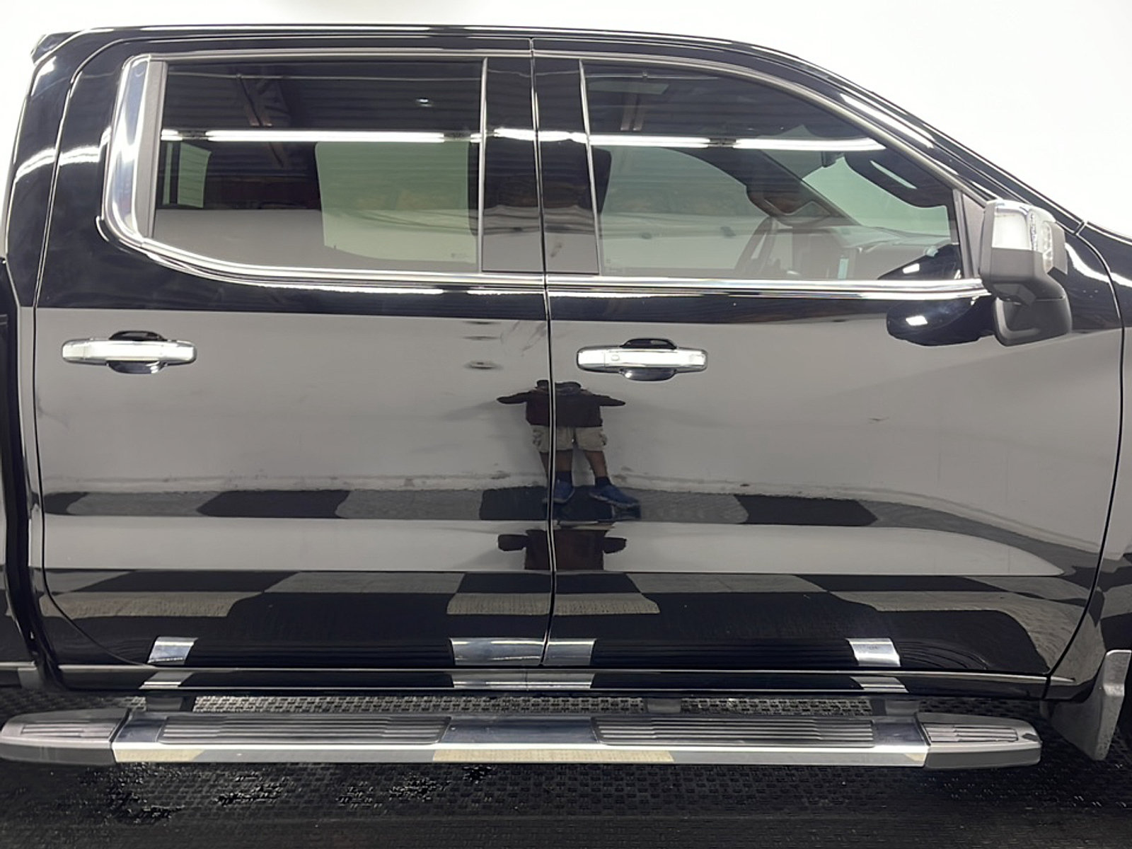 Used 2025 Chevrolet Silverado 1500 LTZ w/ LTZ Premium Package AWD/4WD image 21