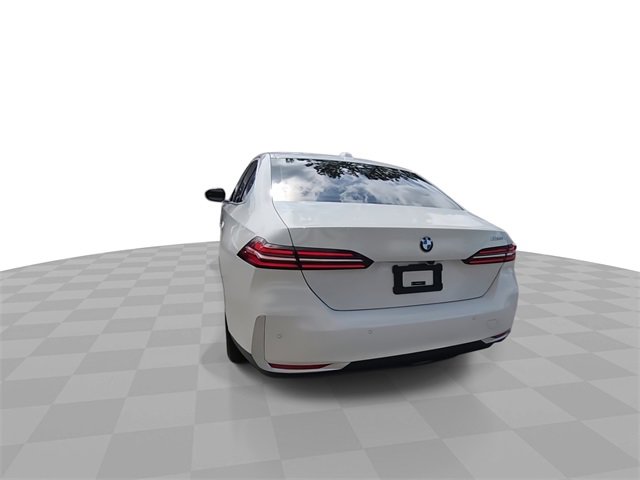 Used 2024 BMW 530i 530i w/ Premium Package image 7