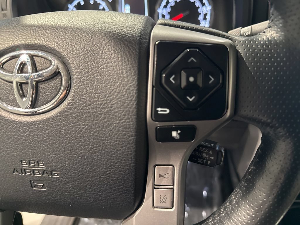 Used 2023 Toyota 4Runner Limited AWD/4WD image 24