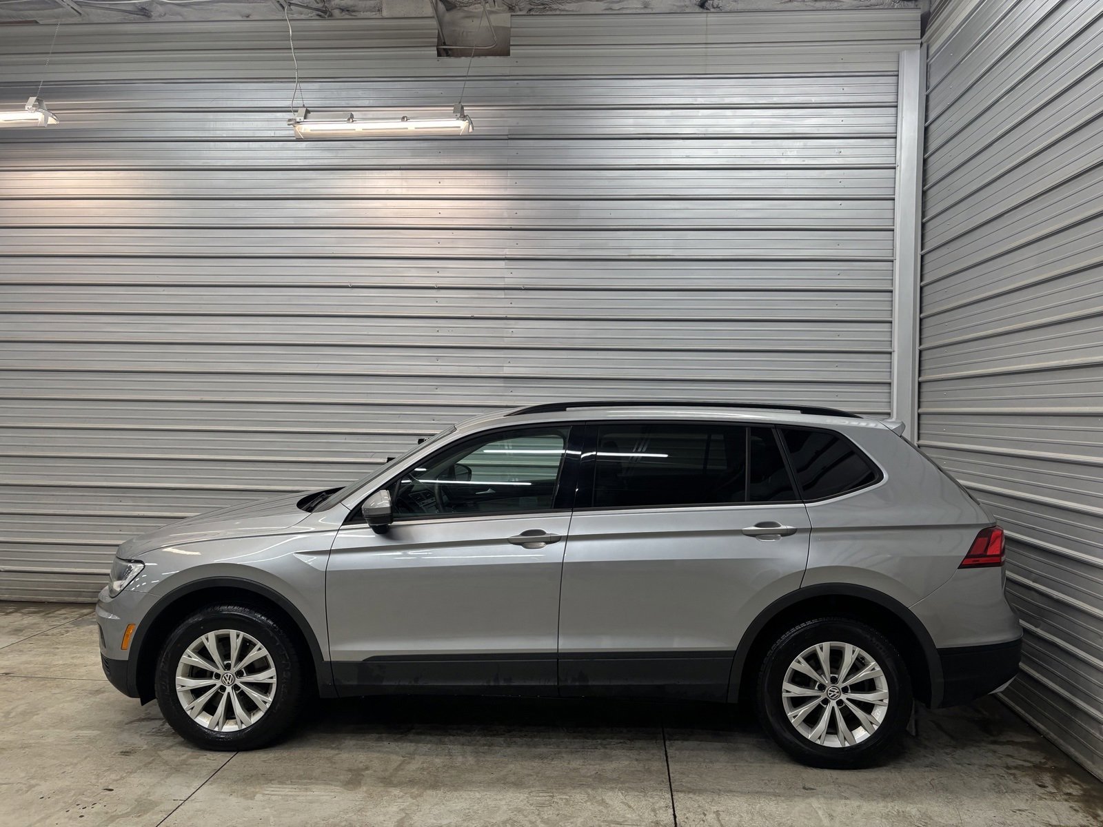 Used 2019 Volkswagen Tiguan S w/ 3rd Row Seat Package image 6