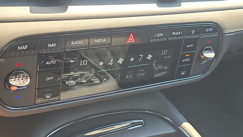 New 2026 Genesis G90 3.5T Prestige AWD/4WD image 24