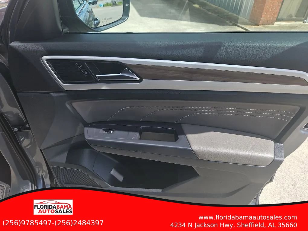 Used 2021 Volkswagen Atlas SEL AWD/4WD image 5