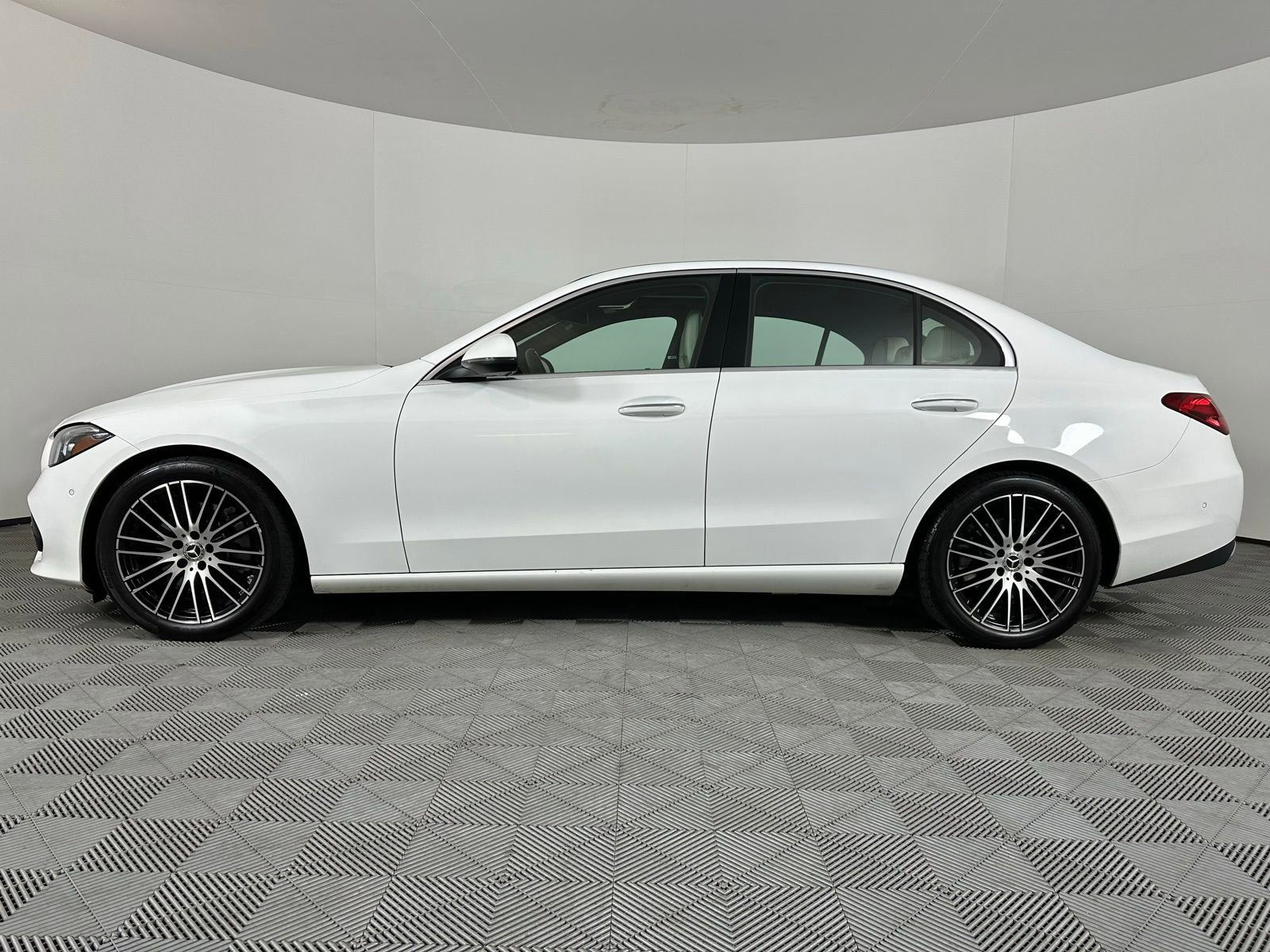 Used 2023 Mercedes-Benz C 300 4MATIC Sedan image 16