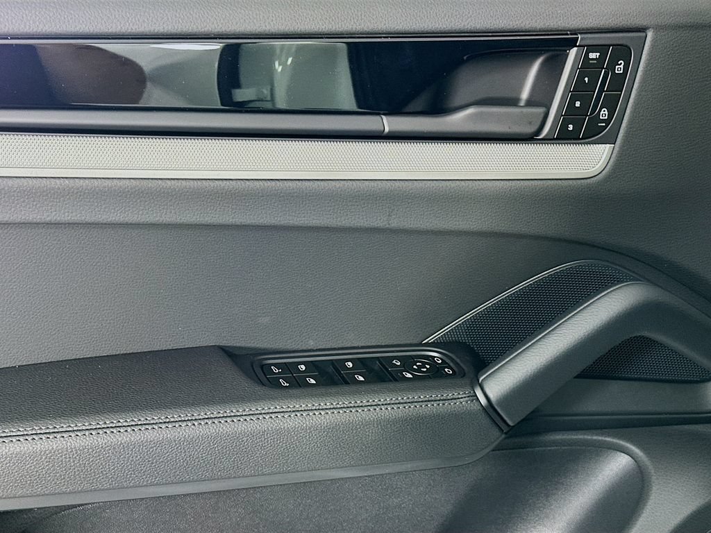 New 2026 Porsche Cayenne AWD/4WD image 20