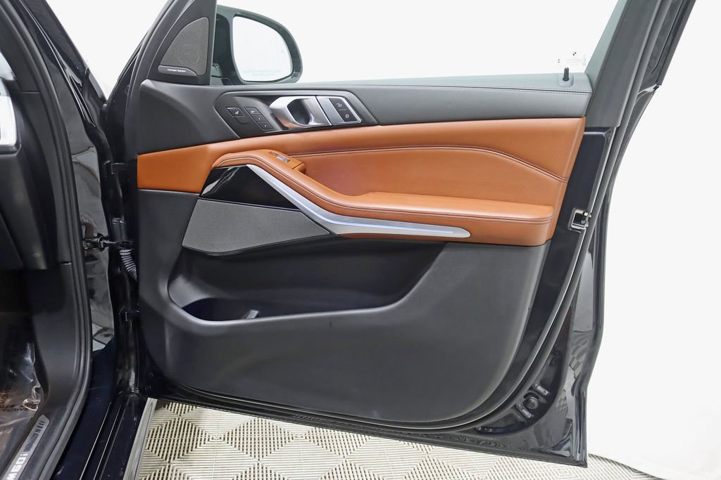 Used 2023 BMW X7 M60i w/ Executive Package AWD/4WD image 42