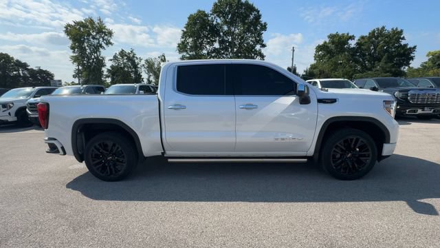 Used 2021 GMC Sierra 1500 Denali w/ Denali Carbonpro Edition AWD/4WD image 2